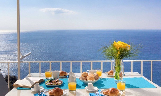Pogerola House | Amore Rentals - Villa Anna with private Terrace and Sea View in Positano
