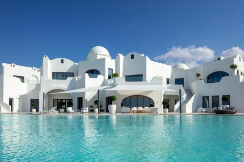 Ghantoot Resort | Anantara Santorini Abu Dhabi Retreat-Adults Only