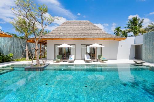 Thep Kasattri Villa | Anchan Bangtao 4 Bedroom Pool Luxury Courtyard Villa