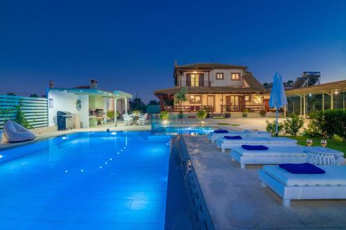 Fiolitis Villa | Anchor Villas