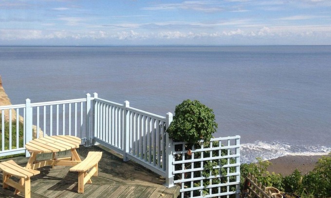 Watchet Cottage | ANCHORAGE, country holiday cottage, with a garden in Watchet