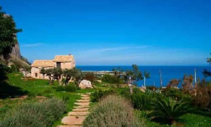 San Vito Lo Capo Villa | Ancient farmhouse with a wonderful sea views