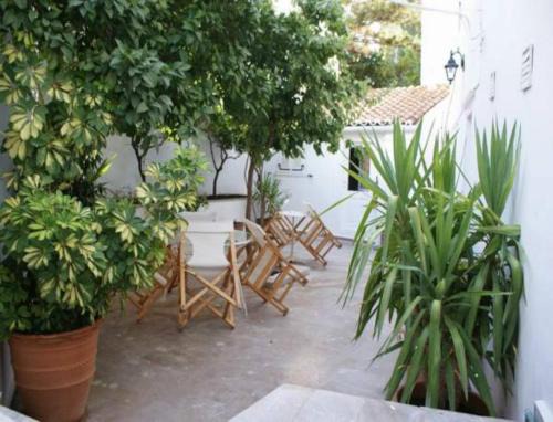 idhra House | Andrea Pension