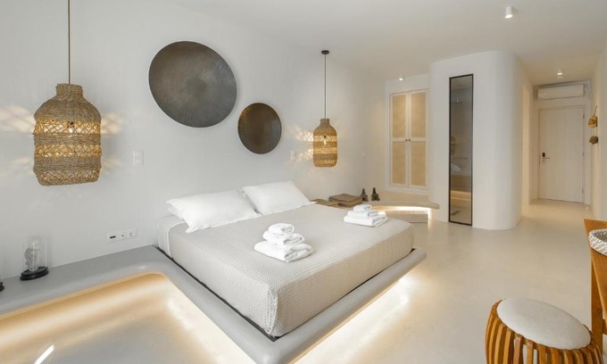 Mpatsi Apartment | Andros Utopia