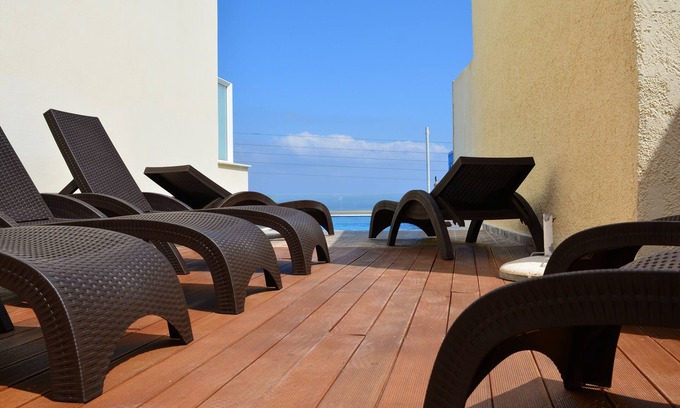 Fira Hotel | Anemomilos Suites