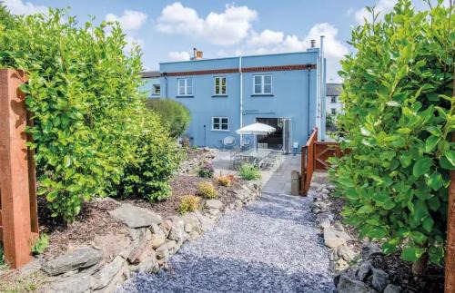 Angle House | Angle Adventures - sleeps 8