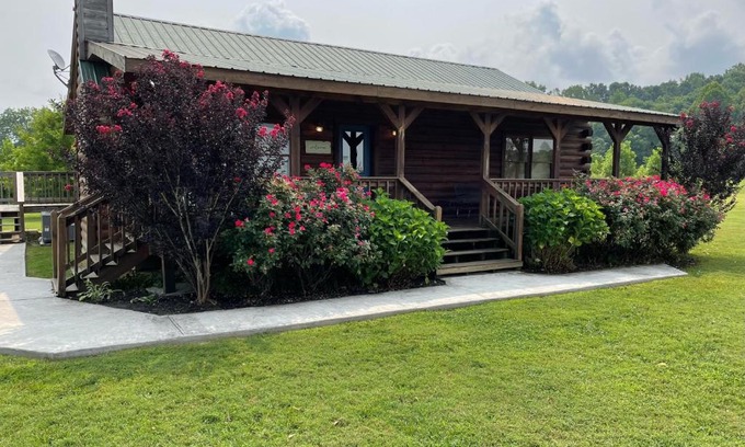Byrdstown House | Anglers Cove.Your Place For A Relaxing Lake Stay