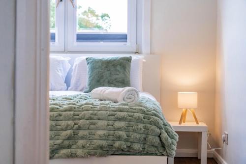 St. George's Apartment | Anisa's place in Camden