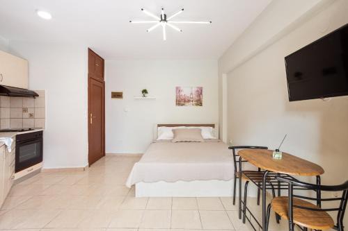 Ano Poli Apartment | Anopolh front apartment
