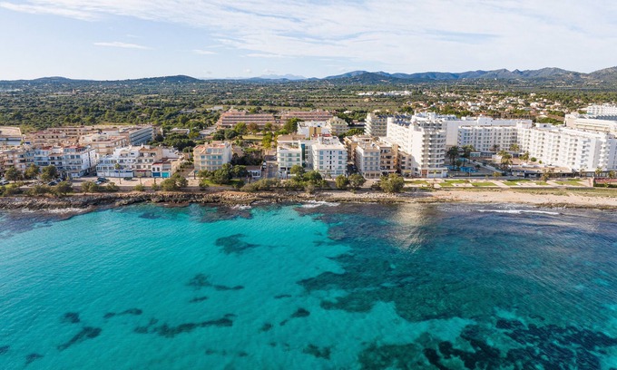 S'illot Apartment | Antic 102 - Three Bedroom Apartment, Sleeps 6