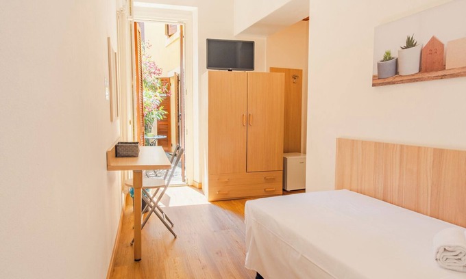 Citta Antica House | Antiche Mura 3 - One Bedroom Guest House, Sleeps 1