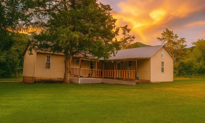 Bellville Cottage | Antique Countryside Cottage, privacy and comfort, but close enough to Everything