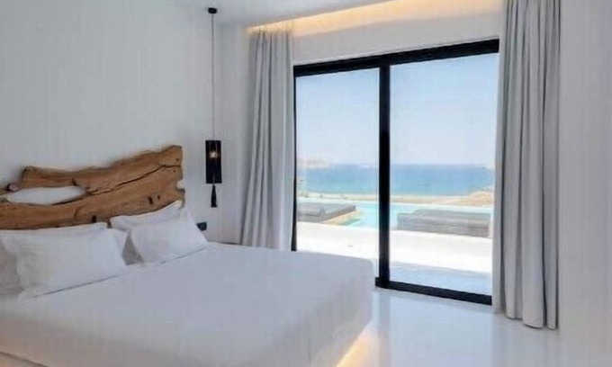 Ftelia House | Aora Villa Mykonos @ Ftelia Beach