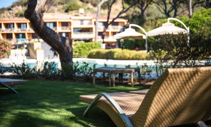 Roccamare Apartment | Apartment mit Pool in Strandnähe