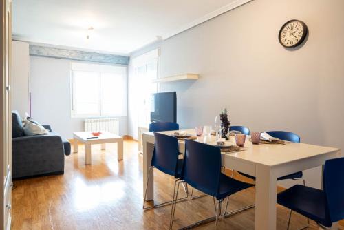 Arroyo de la Encomienda Apartment | Apartamentos GO - Arroyo Ático Regato A- 62 Salida 130 -Parking Gratuito
