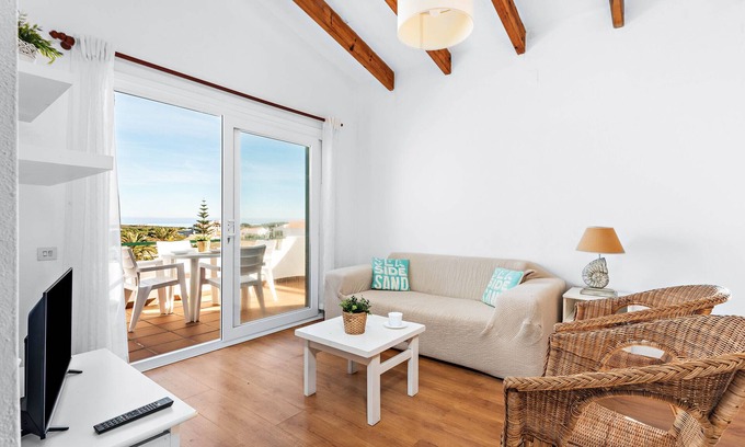 Arenal d'en Castell Apartment | Apartamento Aire Marí By Escape Home