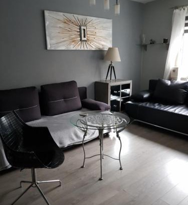 Przymorze Apartment | Apartament Mirror