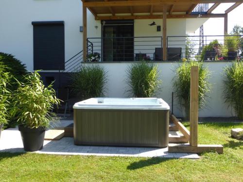Strzeleczki Apartment | Apartament Premium Moszna - blisko Zamku, Jacuzzi, widok na las