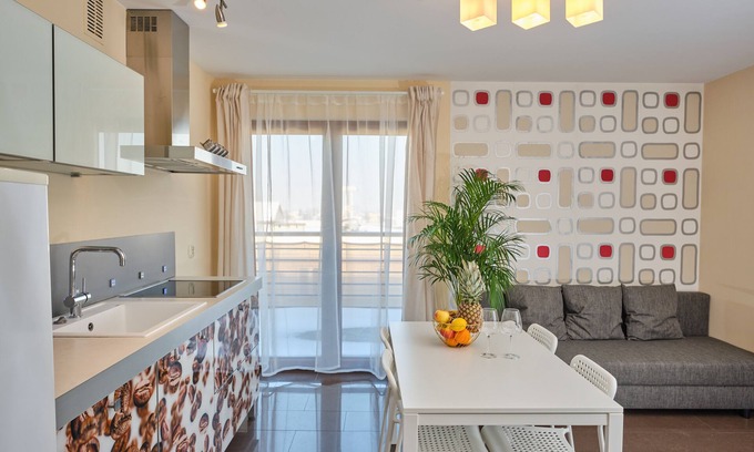 Opole Apartment | Apartament Słoneczny 8 (VAT Invoice) with garage with terrace