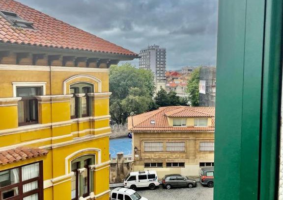 Cimadevilla Apartment | APARTAMENTO CIMADEVILLA GIJON