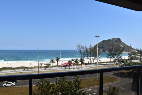 Recreio dos Bandeirantes Apartment | Apartamento completo