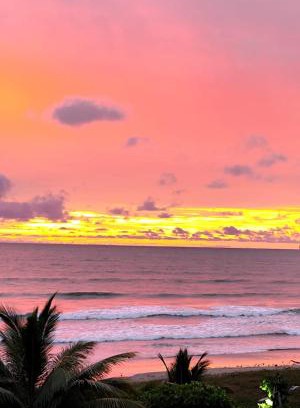 Canoa Apartment | Apartamento con vista a la playa frente al mar