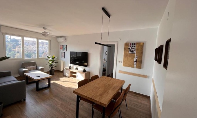 Genil Apartment | Apartamento en Granada