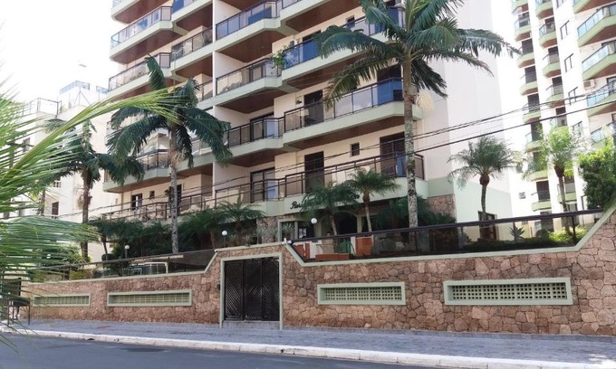 Loteamento Joao Batista Juliao Apartment | Apartamento Enseada, Guarujá, 3 dorms, 3 banhs, 8 pessoas, 02 quadras da praia, 2 sacadas, 2 vagas de garagem