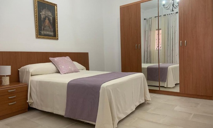 Sanlucar de Barrameda Apartment | Apartamento con patio delantero