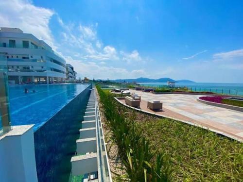 Ingleses Sul Apartment | Apartamento frente mar ingleses Mirante Home Club