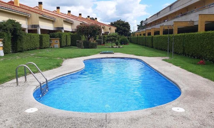 Portosin Apartment | Apartamento Portosin con piscina al lado de la playa