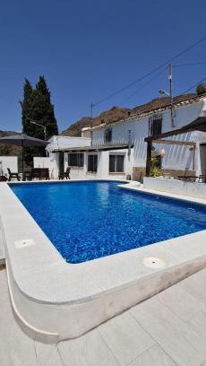 Oria Apartment | Apartamento Ruby at Casa Tomaddi with private pool and super-king bed