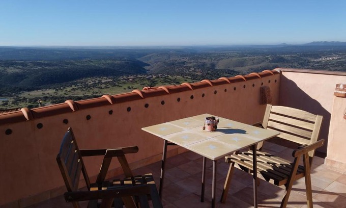 Cabanas del Castillo Apartment | Apartamentos bioclimáticos El Mirlo Azul