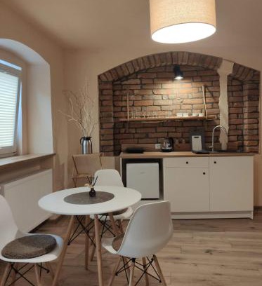 Srebrna Gora Apartment | Apartamenty i pokoje gościnne "Wacuś"