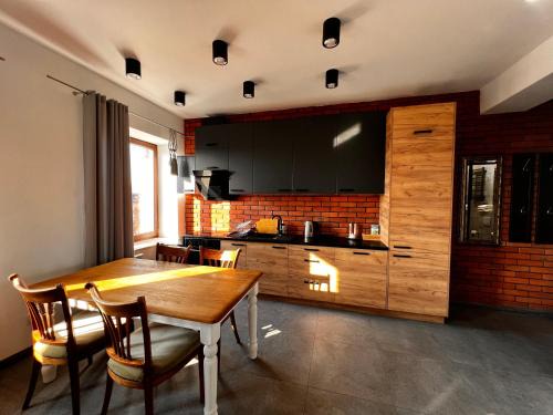Skierniewice Apartment | Apartamenty na Maja -1-