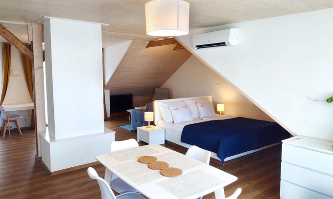 Ceske Budejovice Apartment | Apartmán Kollarovi