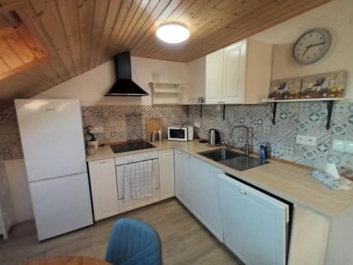 Pole Apartment | Apartmán Svaté Pole