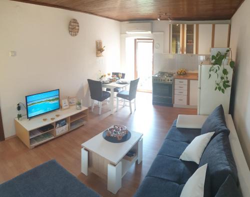 Buzdohanj Apartment | Apartman Lusi