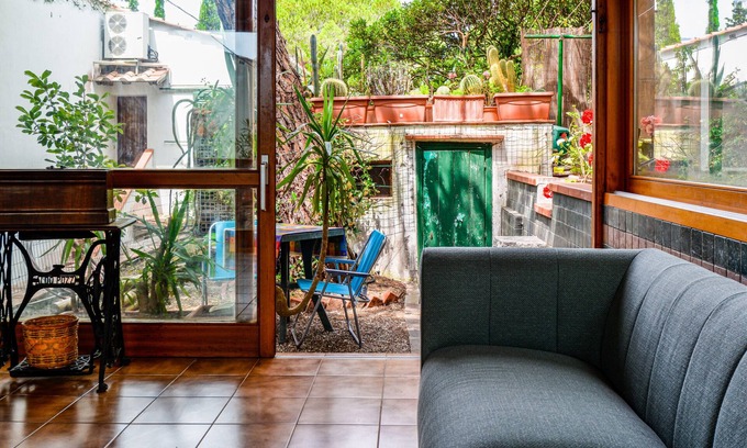 Campo nell'Elba Apartment | Apartment 'Appartamento Golfo Di Campo' with Private Terrace, Balcony and Air Conditioning