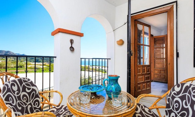 Maro Apartment | Apartment Arcoiris by Interhome