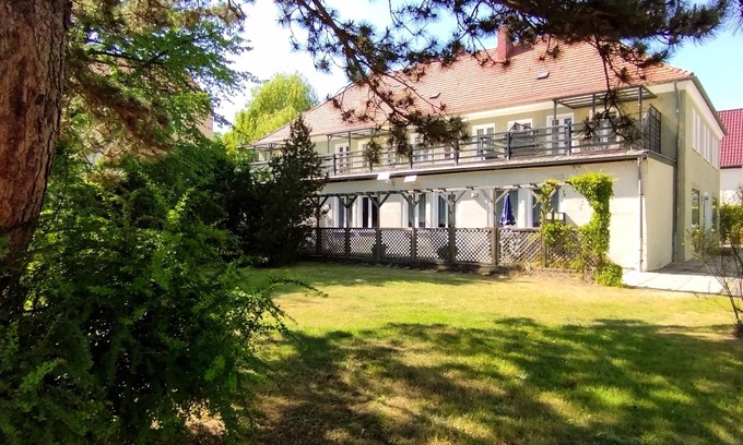 Goerlitz House | Apartment at Birkenwäldchen in Görlitz Rauschwalde- with balcony, parking & comfort