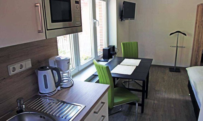 Leer Apartment | Apartment Baltrum - Holiday apartments Citydomizil Leer, 15171
