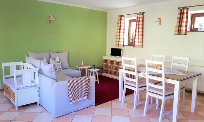 Meissen Apartment | Apartment "Bauernstube" with pool and sauna use on a restored 3 side courtyard