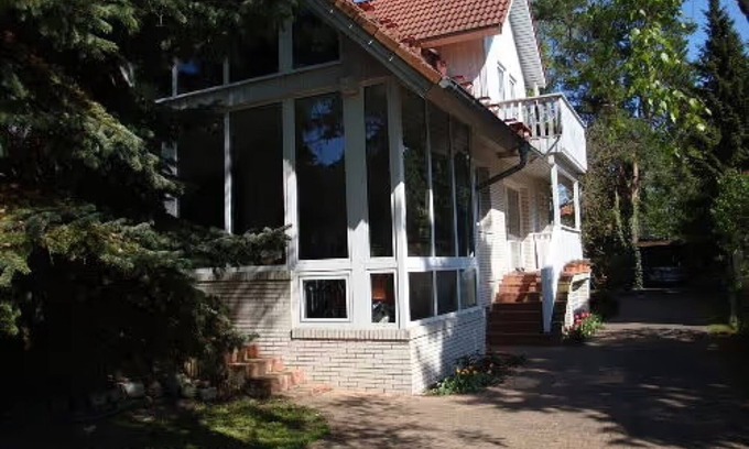 Schmoeckwitz Apartment | Apartment 'Berlin-Natur' with Private Terrace and Private Garden