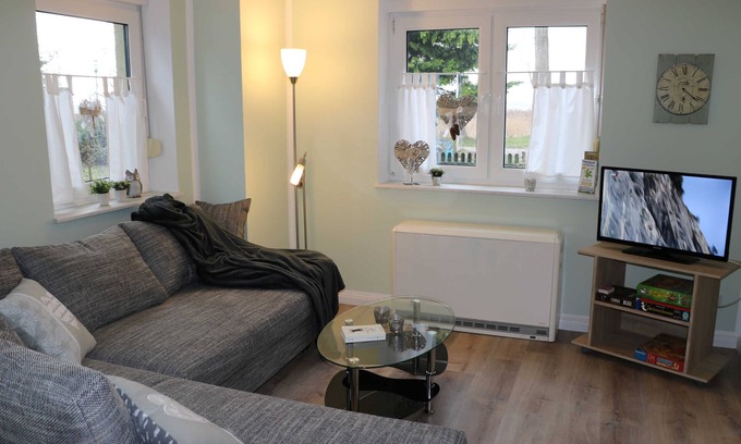 Polchow Apartment | Apartment Bodden - View of the water - Apartments Polchow - directly at the