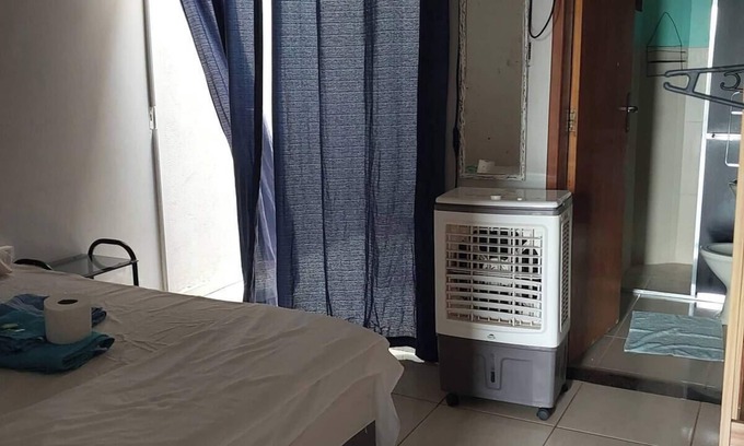 Maringa Apartment | Apartment 01 Manu space double bed/auxiliary single bed