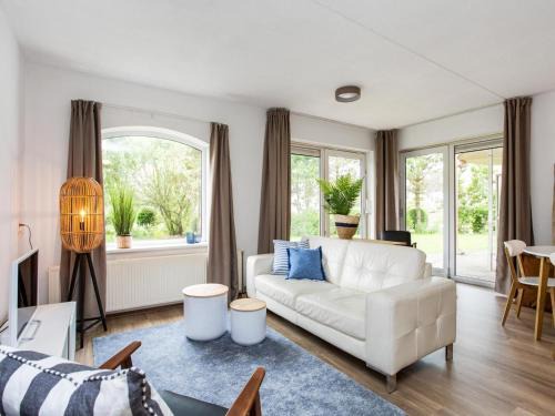 Julianadorp aan zee Apartment | Apartment by the Sea, Pet-Friendly Retreat