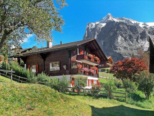 Grindelwald Apartment | Apartment Chalet Bärgsunna-1 by Interhome