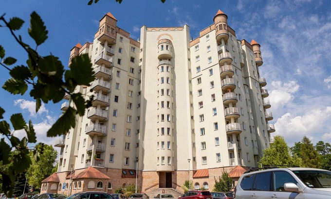 Czyzyny Apartment | Apartment Cracow Wysockiej by Renters