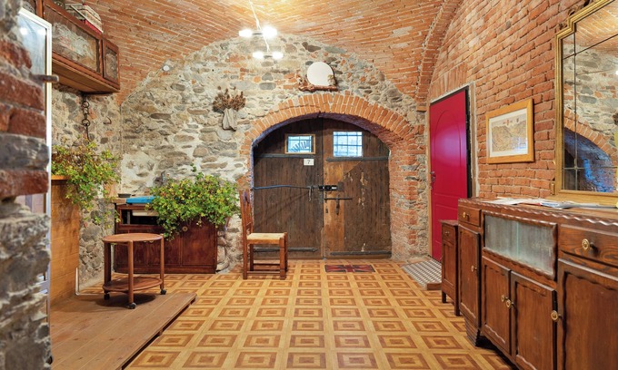 Garessio Apartment | Apartment "Domus Julia" with Terrace & Wi-Fi